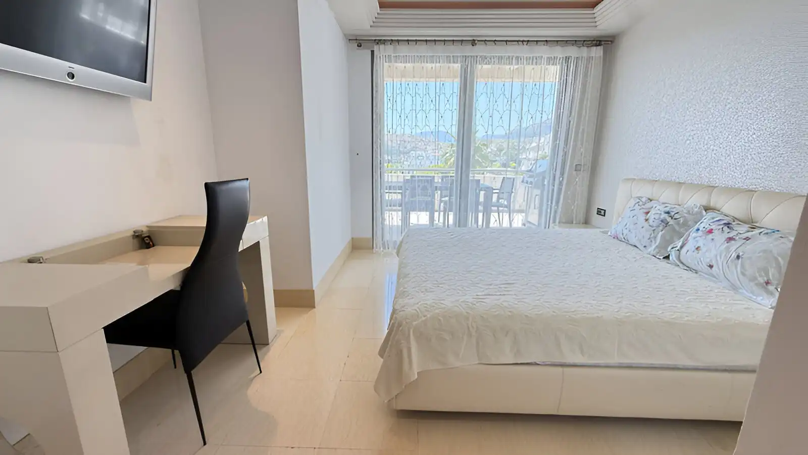 Apartament amb piscina en venda a Benahavís pueblo, imagen 22