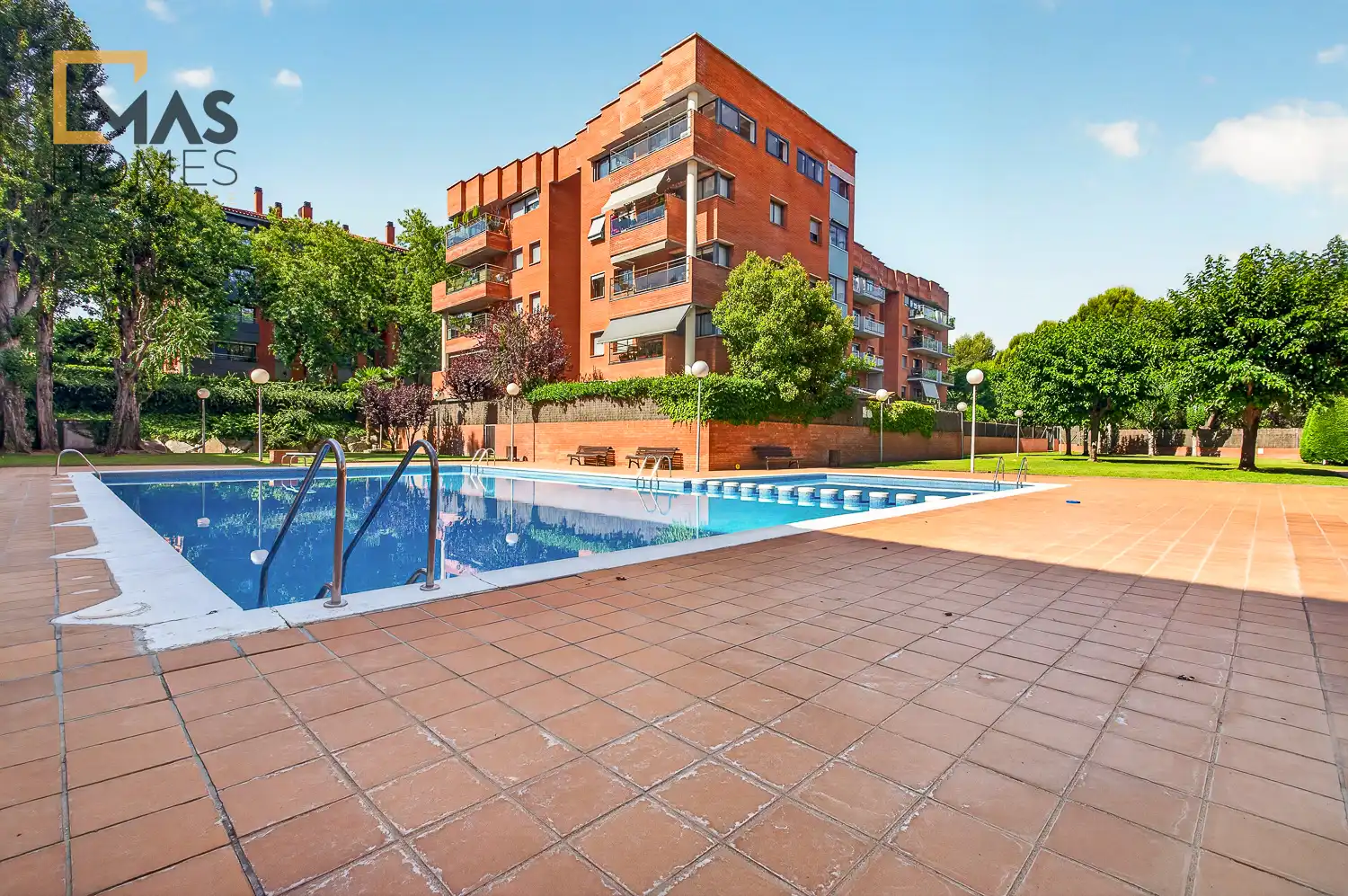 Piscina de Piso en venta en Sant Cugat del Vallès con Aire acondicionado, Calefacción y Jardín privado