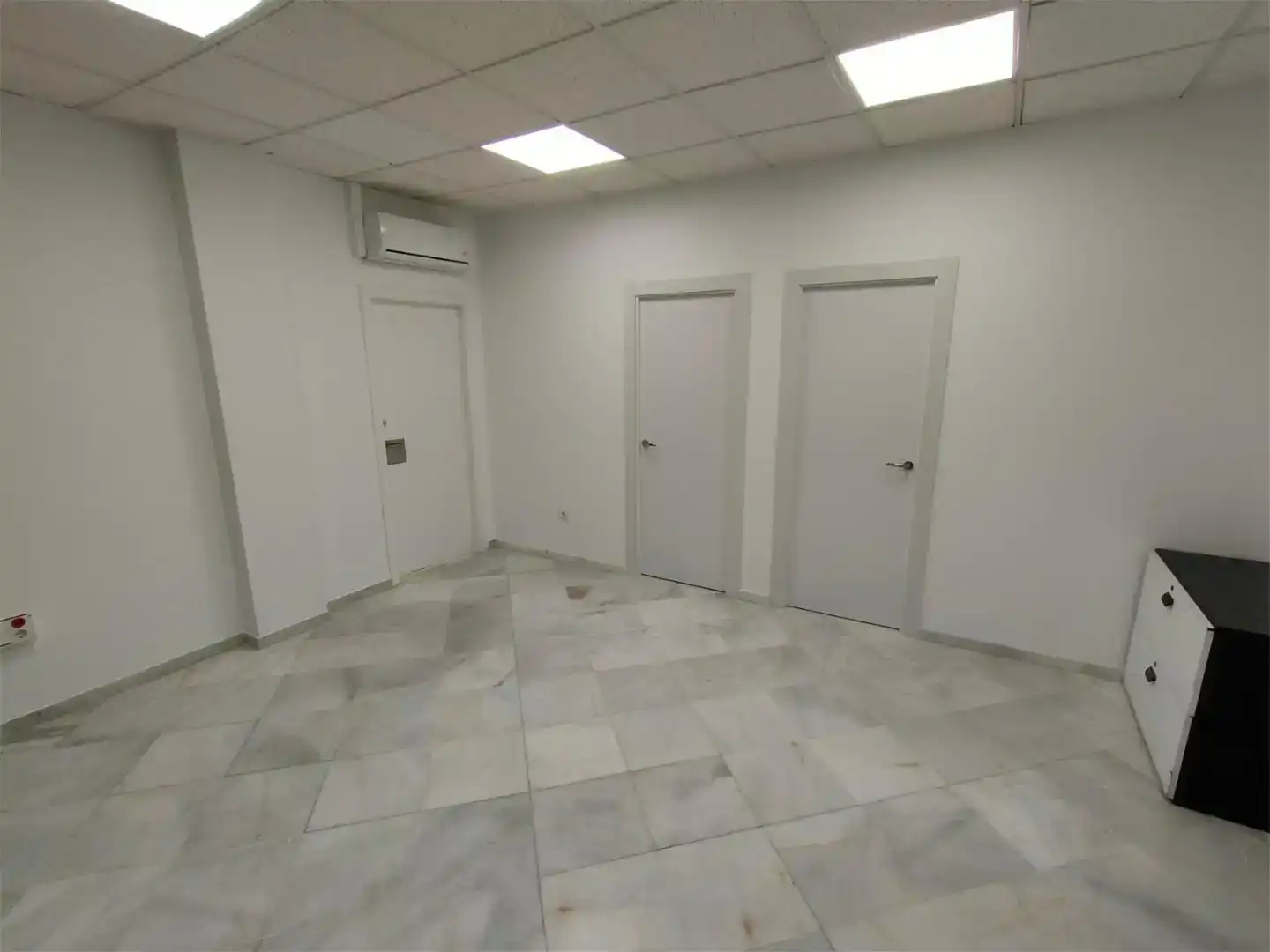 Büro zum Verkauf in Mairena del Aljarafe