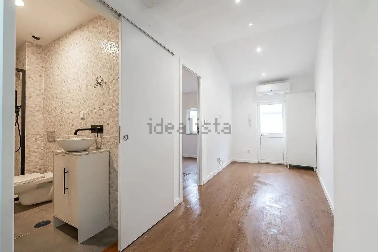Apartment with lift for sale in Centre
