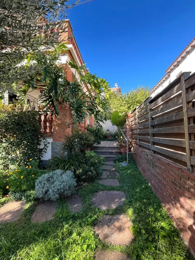 Terrassa de Finca rústica en venda en El Masnou amb Aire condicionat, Calefacció i Jardí privat