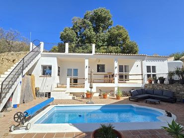 Casa amb piscina en venda a Periana