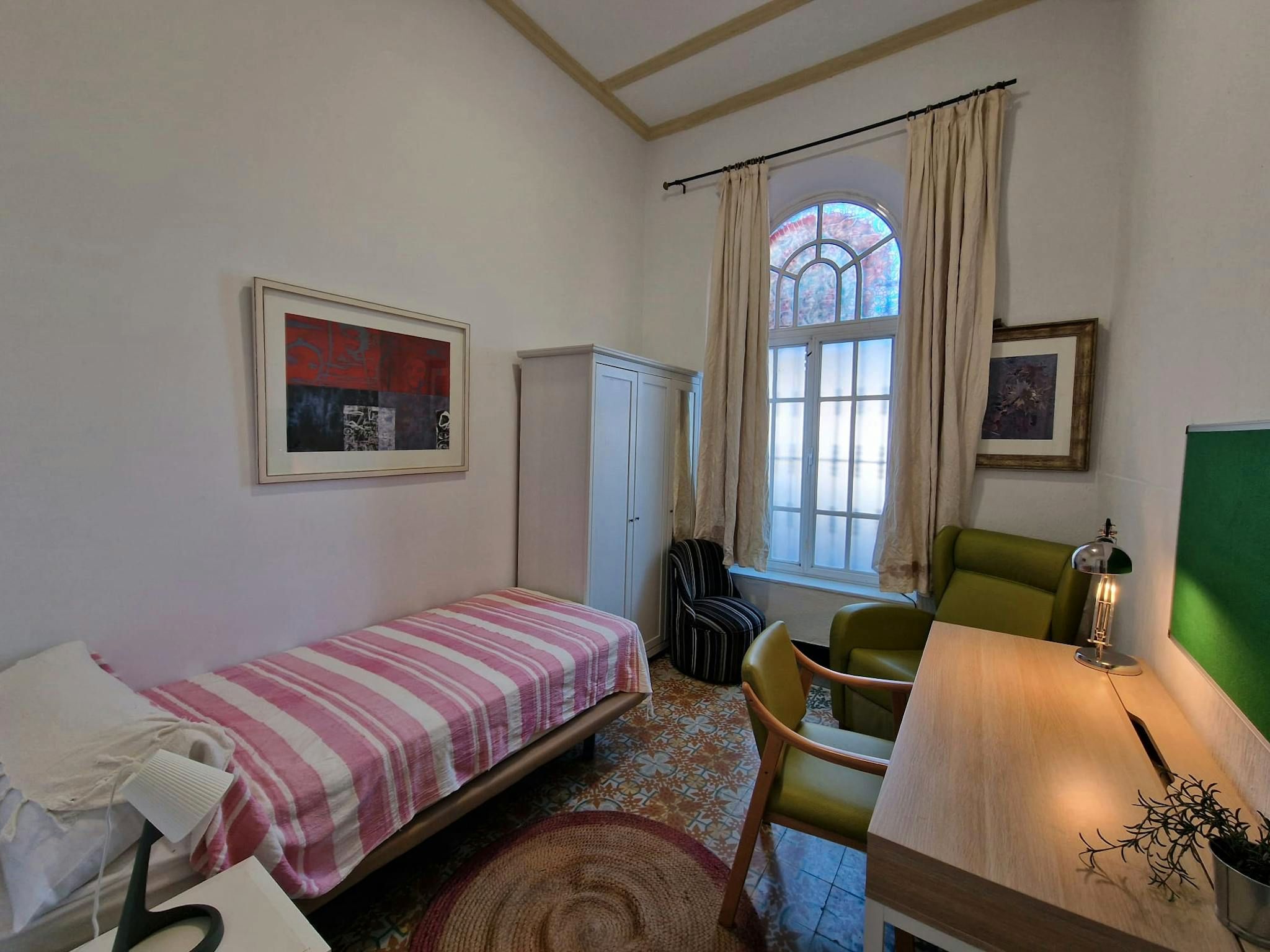 Flat to share in N/A, Bellavista