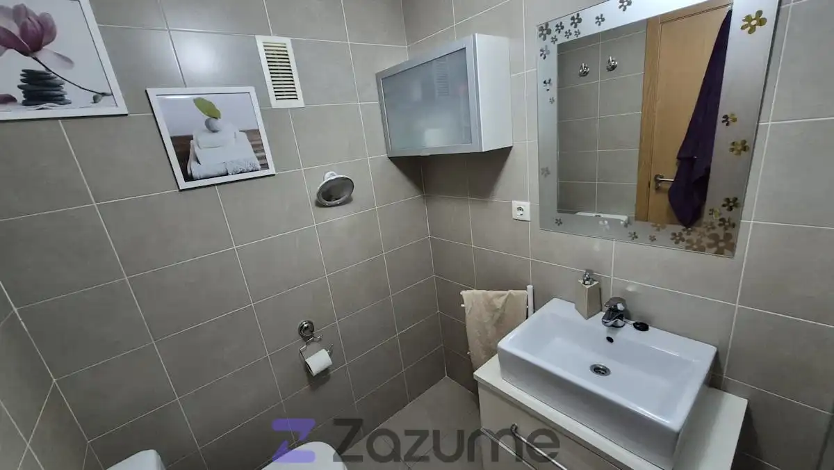 Bathroom of Flat for rent in Murcia  with Air Conditioner, Private garden and Swimming Pool