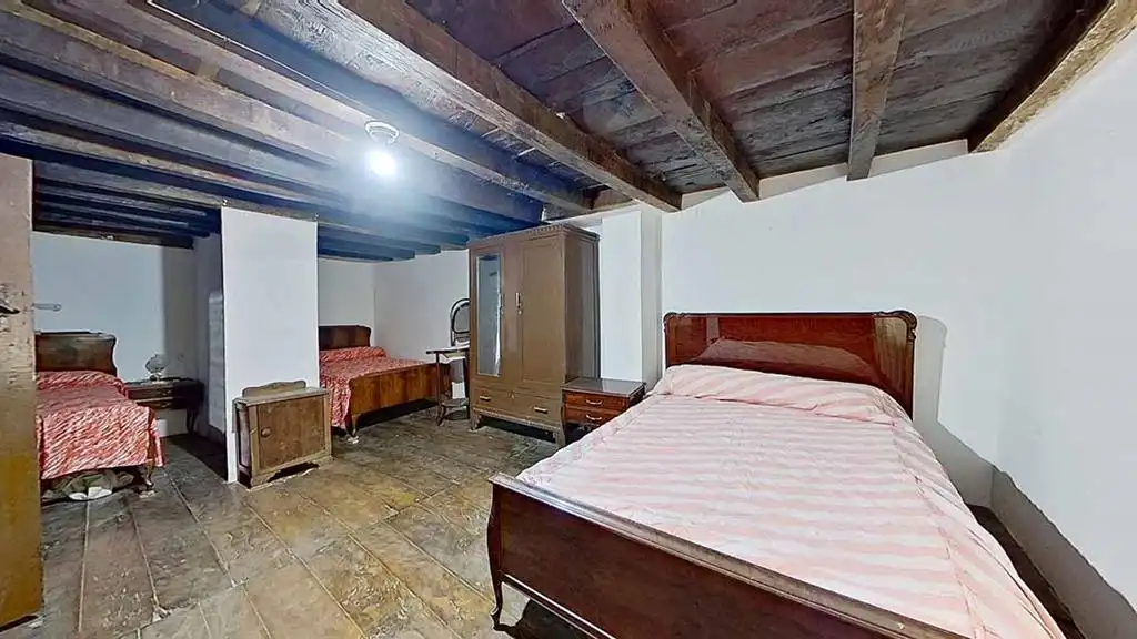 Schlafzimmer von Einfamilien-Reihenhaus zum Verkauf in Asparrena mit Möbliert