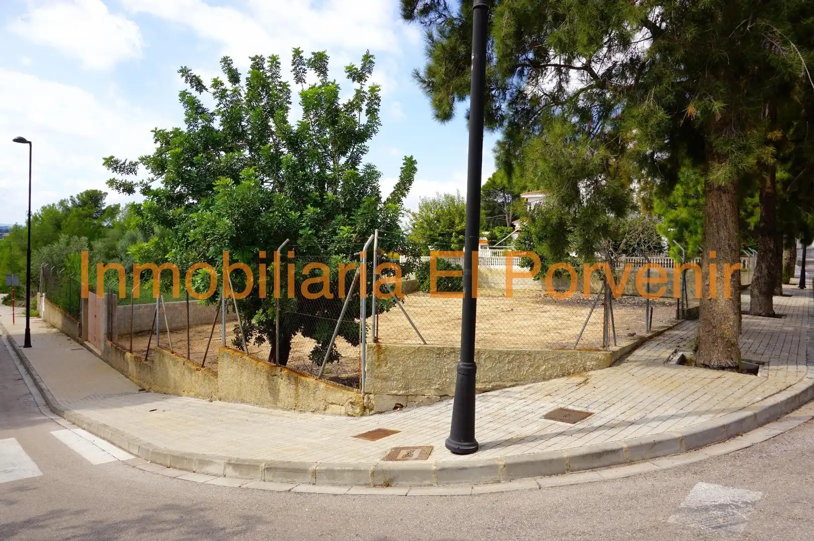 Residential land for sale in Carrer FONT DE LA CARRASQUERA 34, imagen 2