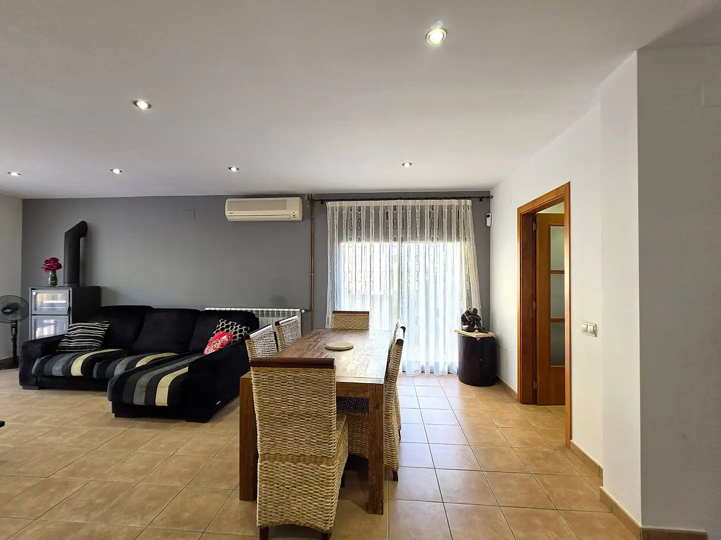 Casa con terraza en venta en Urbanizacion OLOT, imagen 6