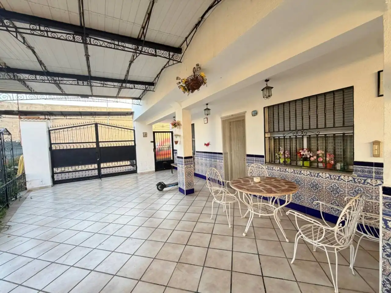 Haus mit Garten zum Verkauf in Calle Huelva