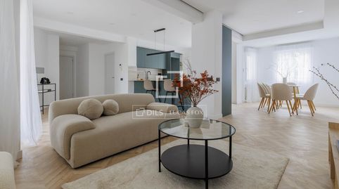 Excelente piso de tres dormitorios en venta en Prosperidad, Madrid, imatge 2