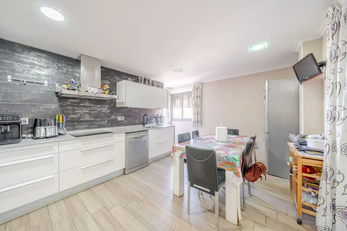Cuina de Dúplex en venda en Santa Pola amb Aire condicionat, Calefacció i Traster