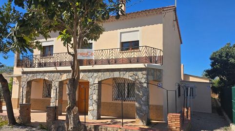 CHALET CON PARCELA CON 2 VIVIENDAS, 2 NAVES Y GARAJE, image 3