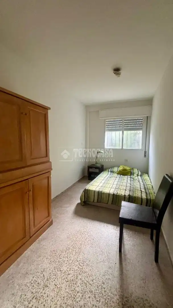 Piso en venta en C. Luz Casanova, Cartuja