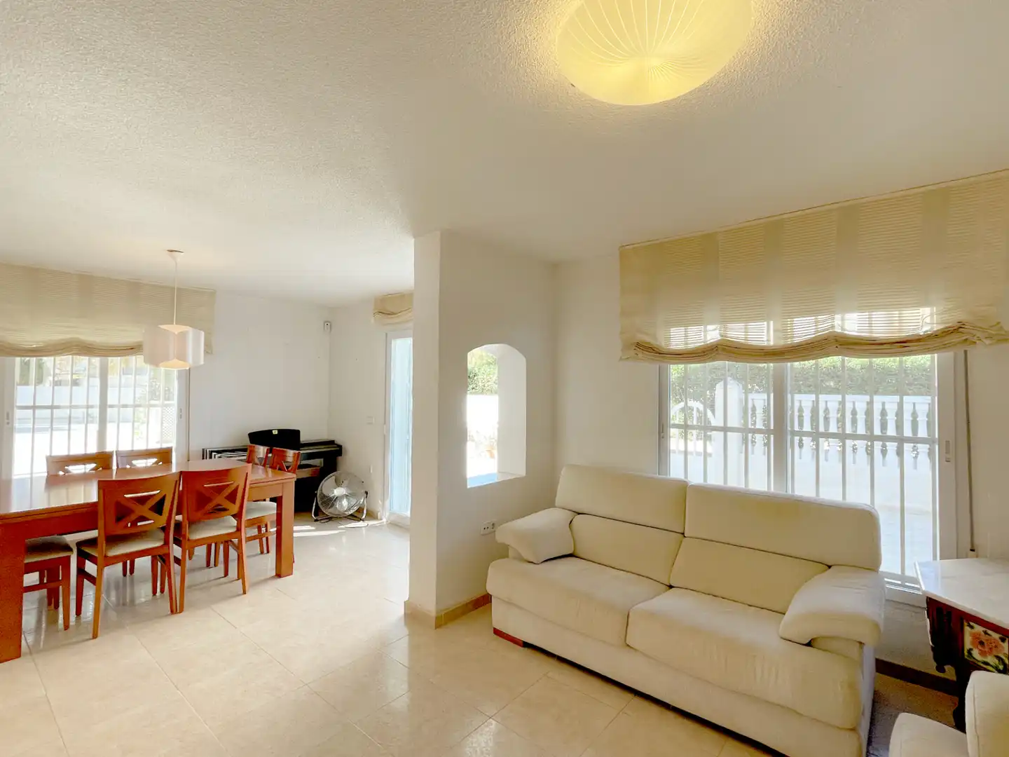Sala de estar de Casa o chalet en venta en Cartagena con Aire acondicionado, Calefacción y Jardín privado