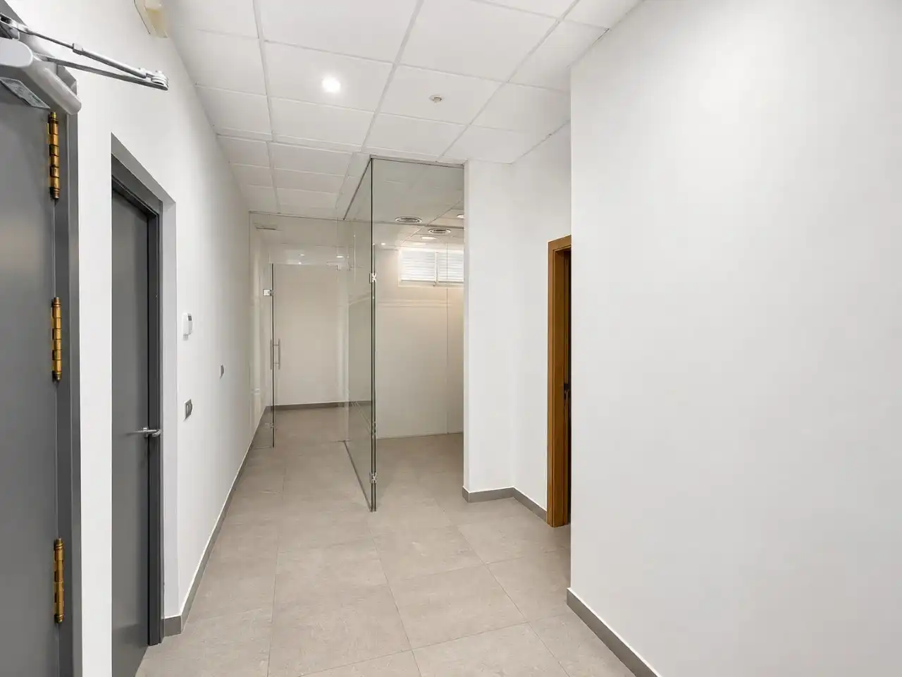 Nave industrial de alquiler en Córdoba con Calefacción y Alarma