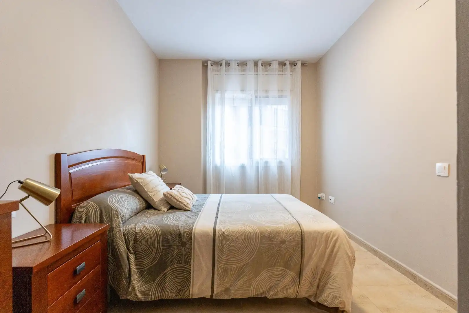 Schlafzimmer von Wohnung zur Miete in Reus mit Möbliert und Balkon