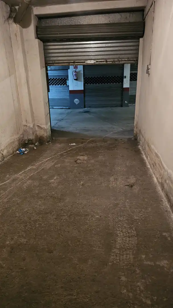 Parkplatz von Garage zum Verkauf in Berriozar