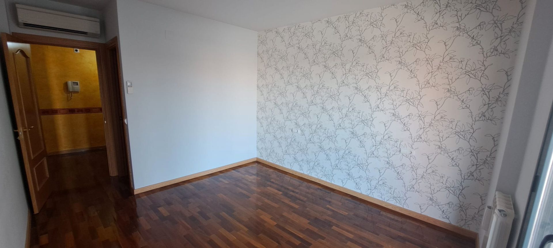 Bedroom of Flat for sale in Daimiel  with Air Conditioner and Heating