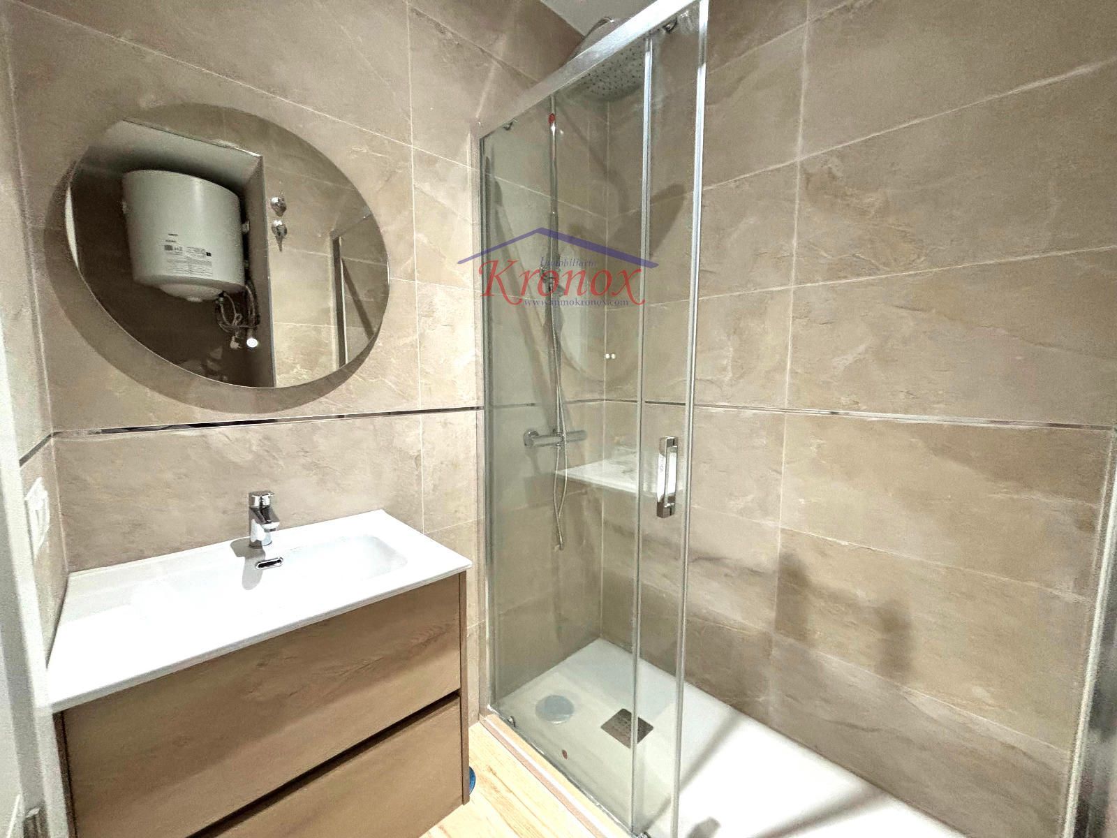 Piso en venta en Palomeras Sureste