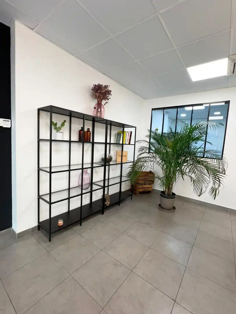 Business premises for sale in DR GMNEZ CANGA ARGUELLES, imagen 6