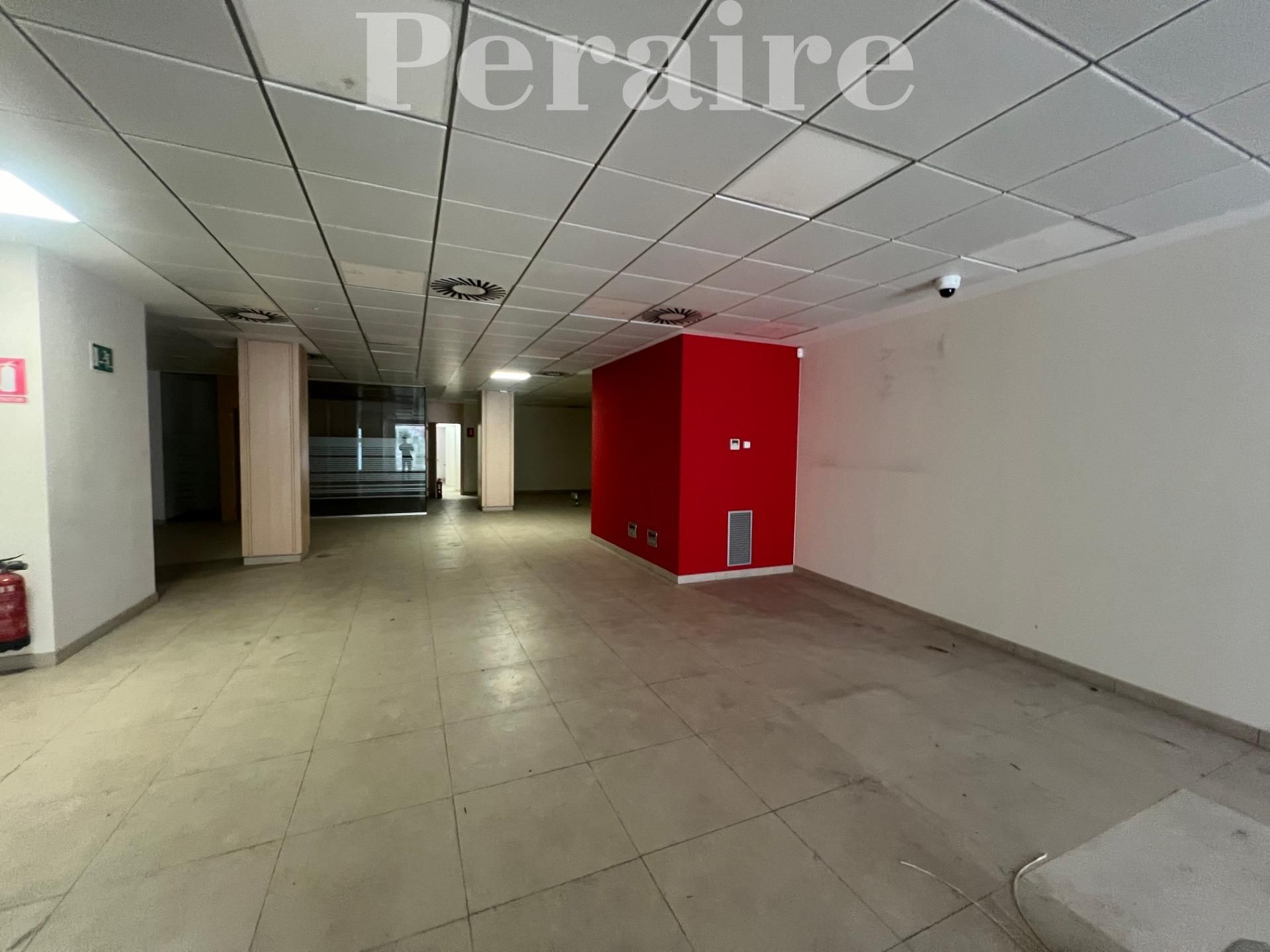 Local en venta en Sant Adrià de Besòs con Aire acondicionado