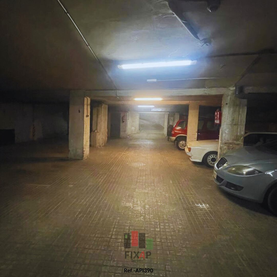 Aparcament de Garatge en venda en Reus