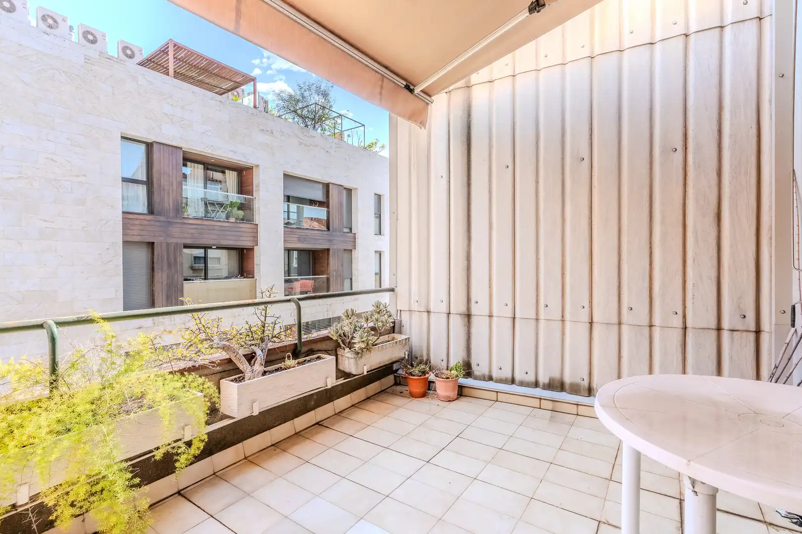 Chalet con terraza en venta en Carrer del Taulí, imagen 3