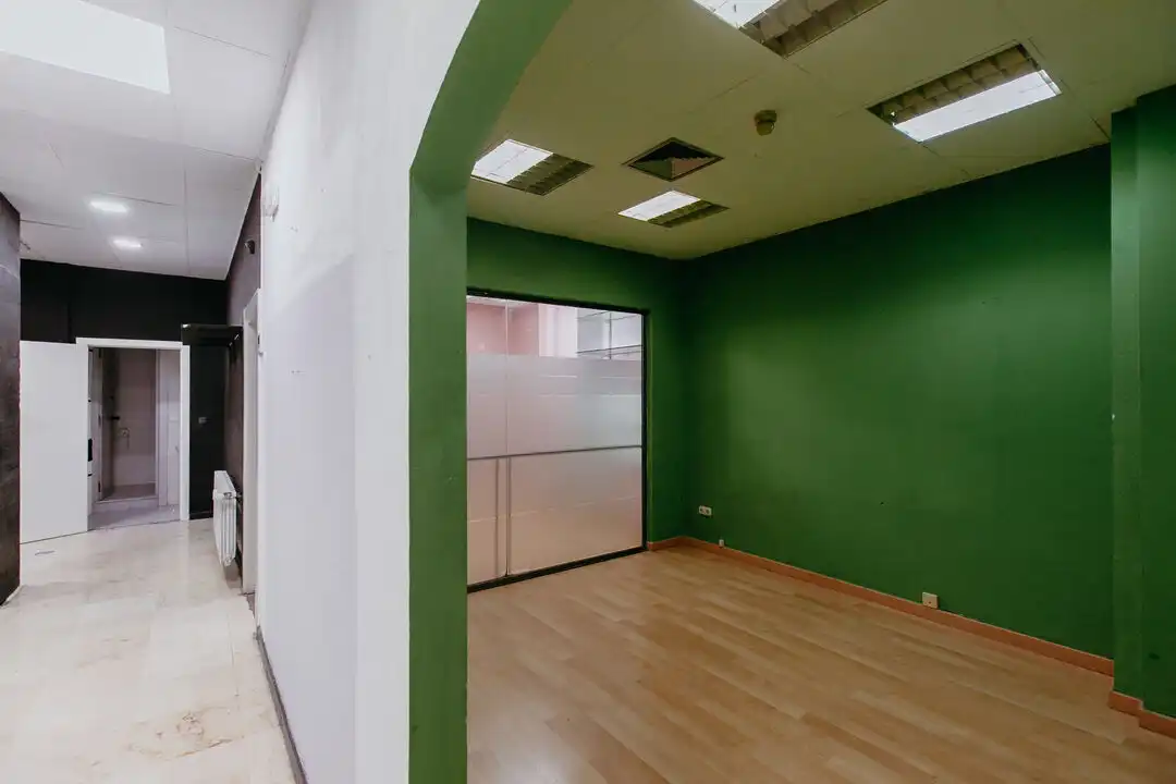 Local comercial de lloguer a Calle Zaragoza 3, imagen 8