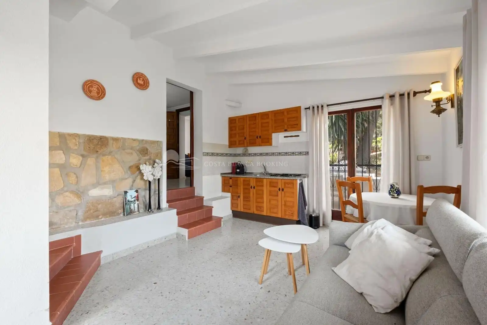 Sala d'estar de Casa o xalet en venda en L'Alfàs del Pi amb Terrassa, Traster i Piscina