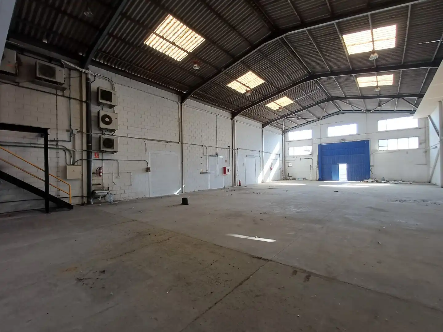 Industrial building for sale in Canovelles, imagen 4