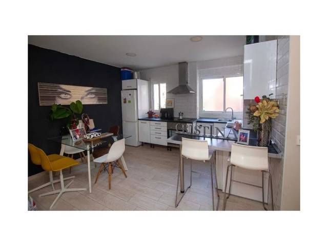 Piso en Alquiler en La Llum