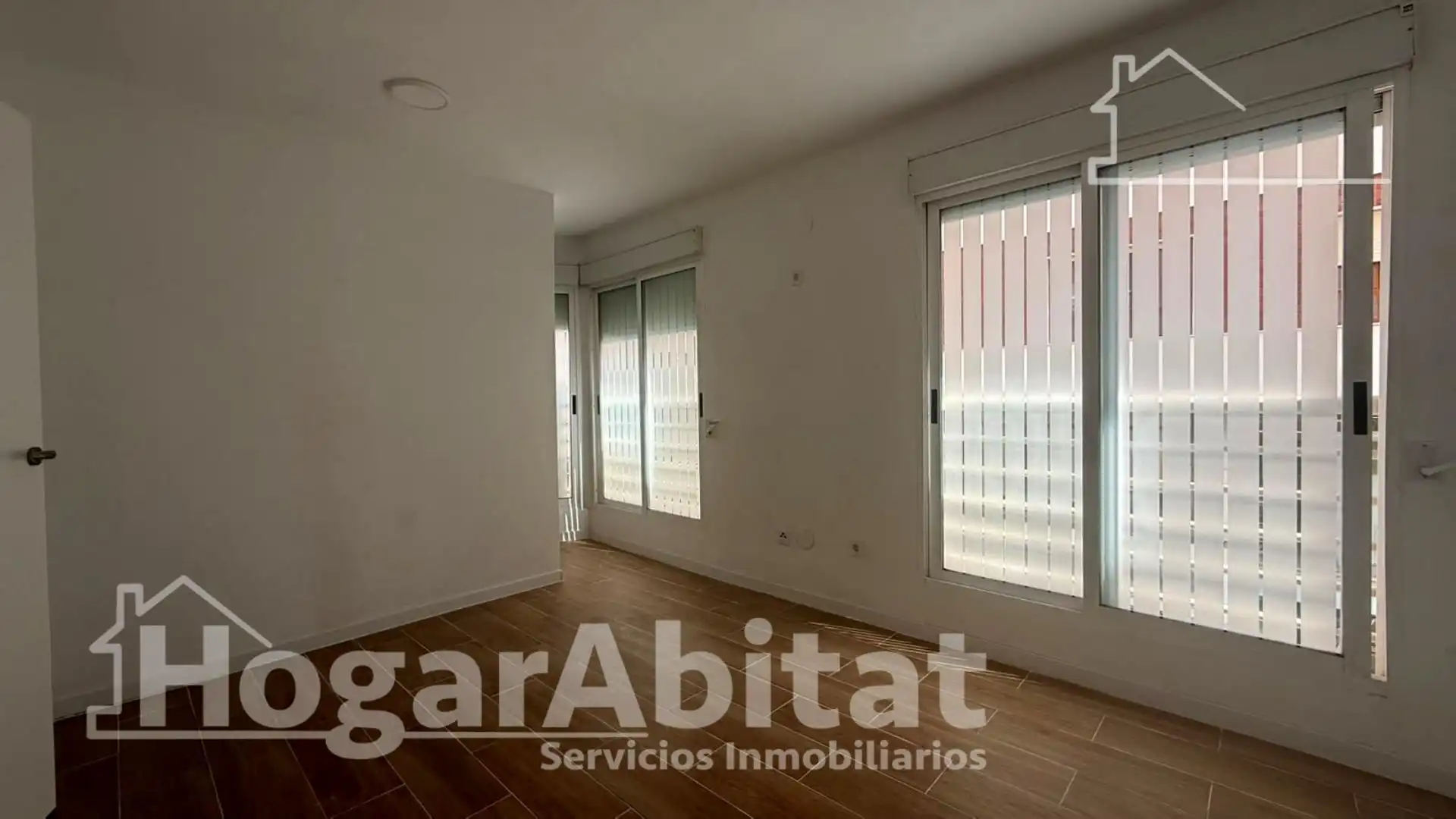 Bedroom of Flat for sale in Tavernes de la Valldigna  with Storage room