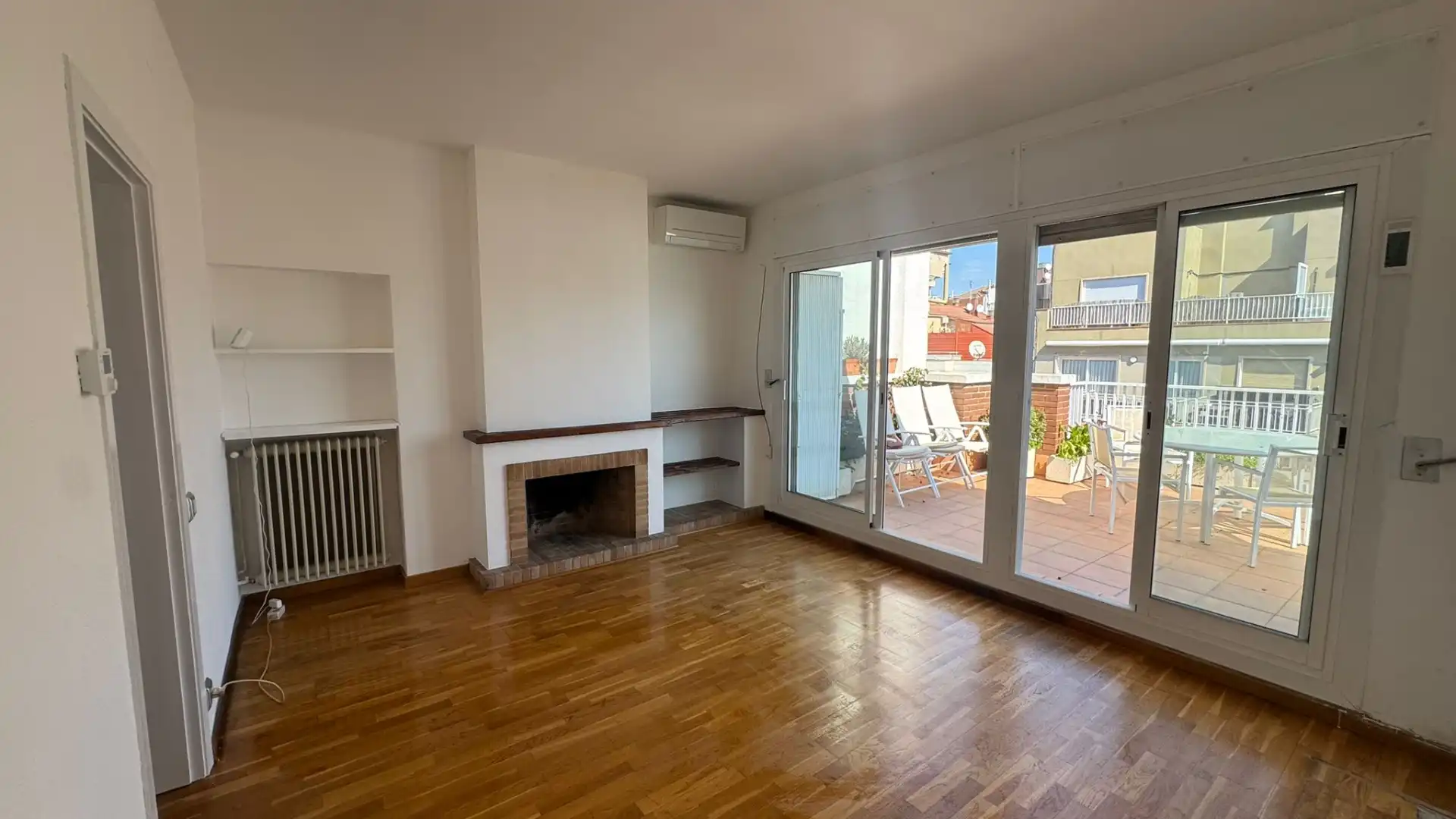 Sala de estar de Ático en venta en Barcelona con Aire acondicionado, Terraza y Balcón