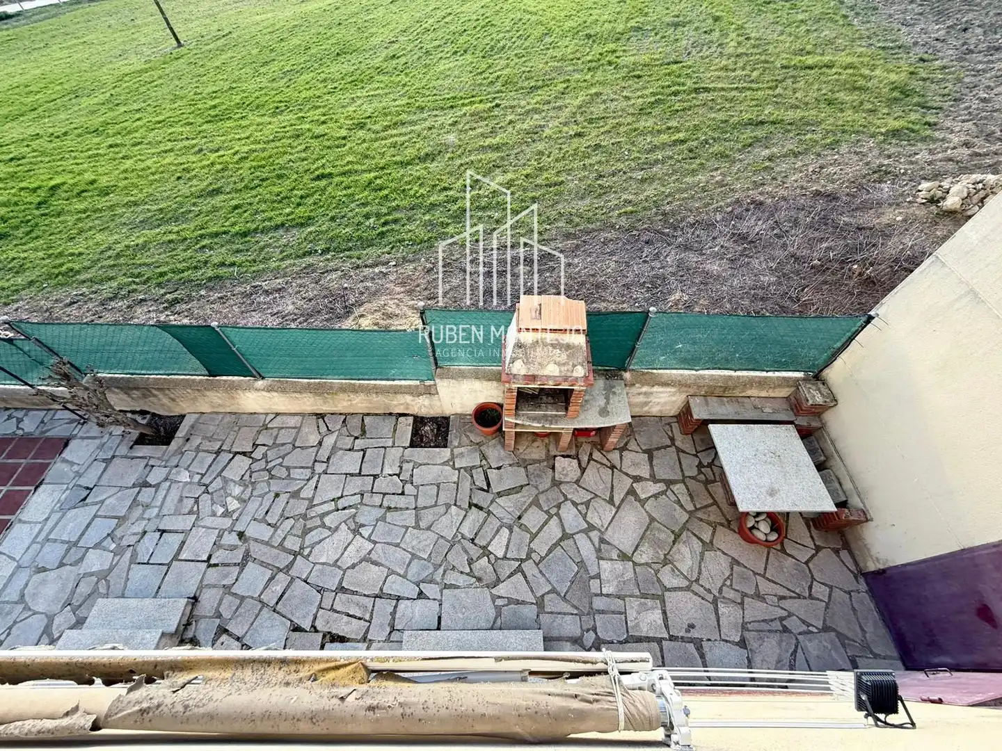 Garten von Einfamilien-Reihenhaus zum Verkauf in Matilla de los Caños del Río mit Heizung, Privatgarten und Terrasse