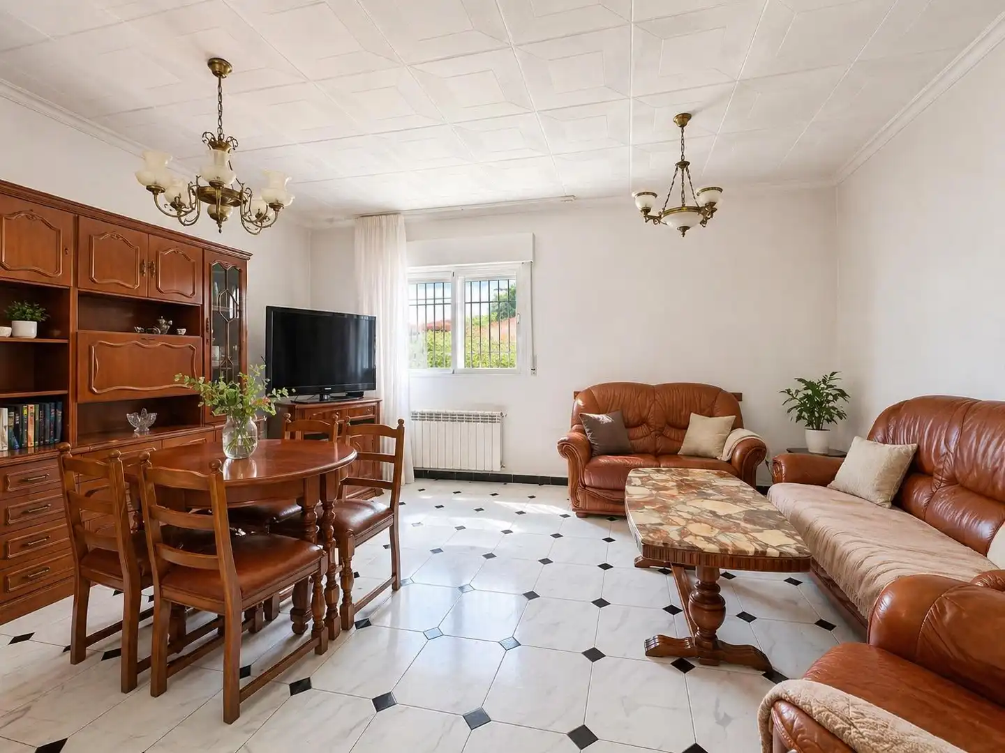 Sala de estar de Finca rústica en venta en Píñar con Terraza