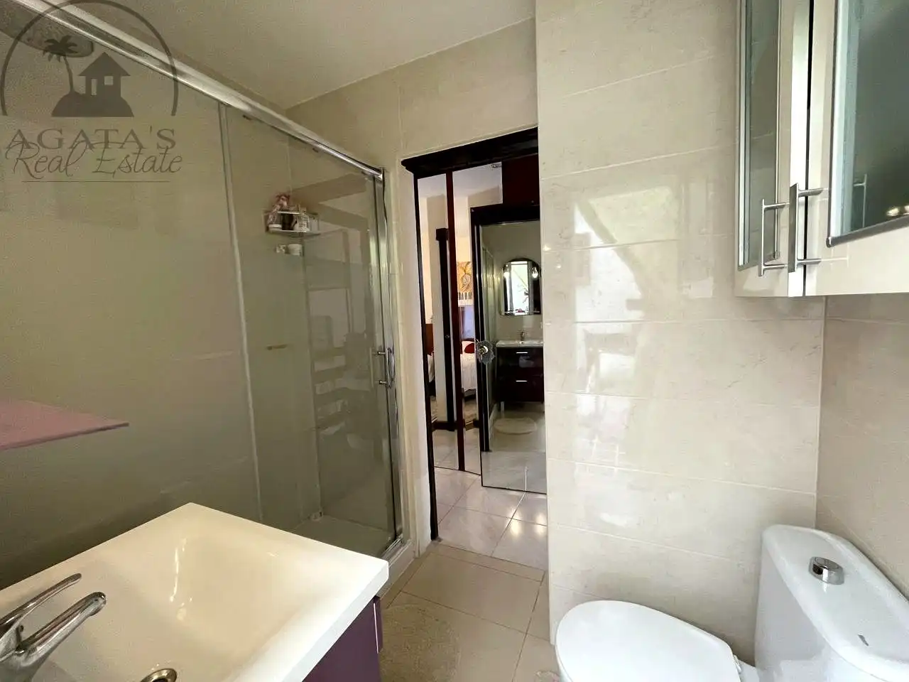 Bany de Casa o xalet en venda en Adeje amb Terrassa, Moblat i Piscina comunitària