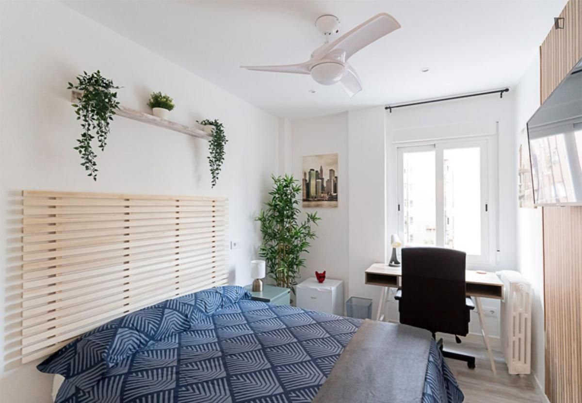 Habitación de Apartamento para compartir en  Madrid Capital con Aire acondicionado, Calefacción y Amueblado