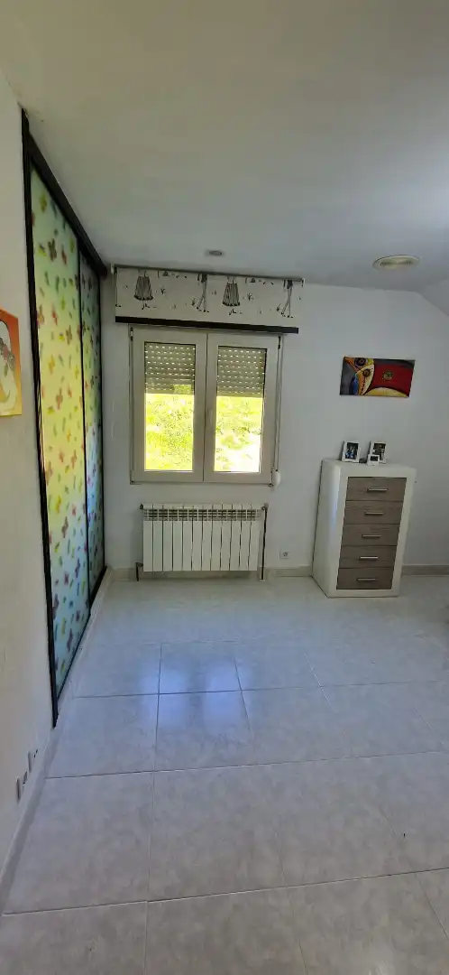 Dormitori de Casa o xalet en venda en Riosa amb Calefacció, Jardí privat i Terrassa