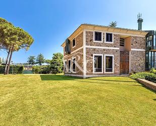 Vista exterior de Casa o xalet en venda en Sant Hilari Sacalm amb Terrassa i Piscina