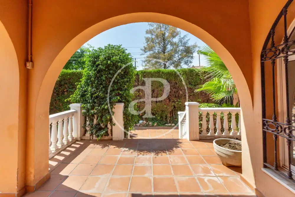 Jardí de Casa o xalet en venda en L'Eliana amb Aire condicionat, Calefacció i Jardí privat