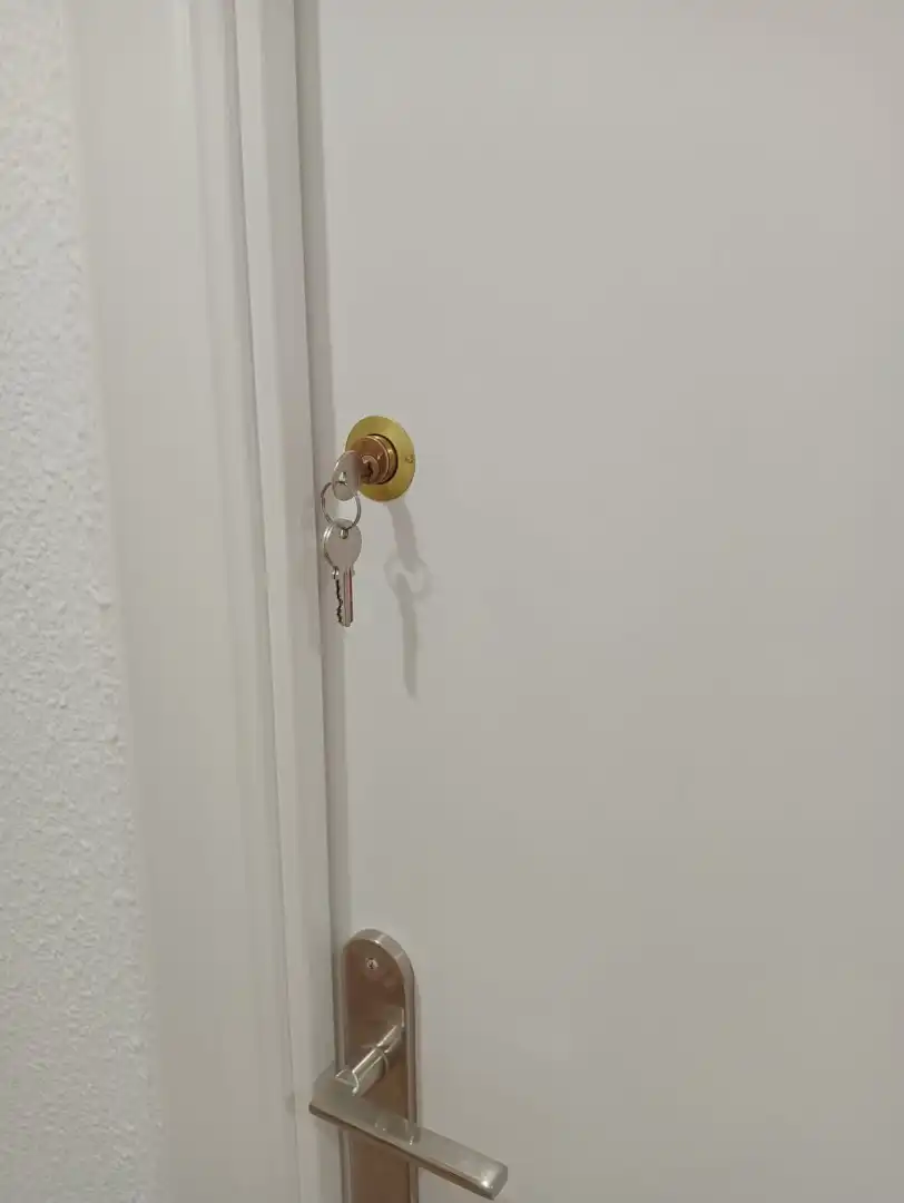Habitación de Piso en venta en Zaragoza con Aire acondicionado, Calefacción y Amueblado