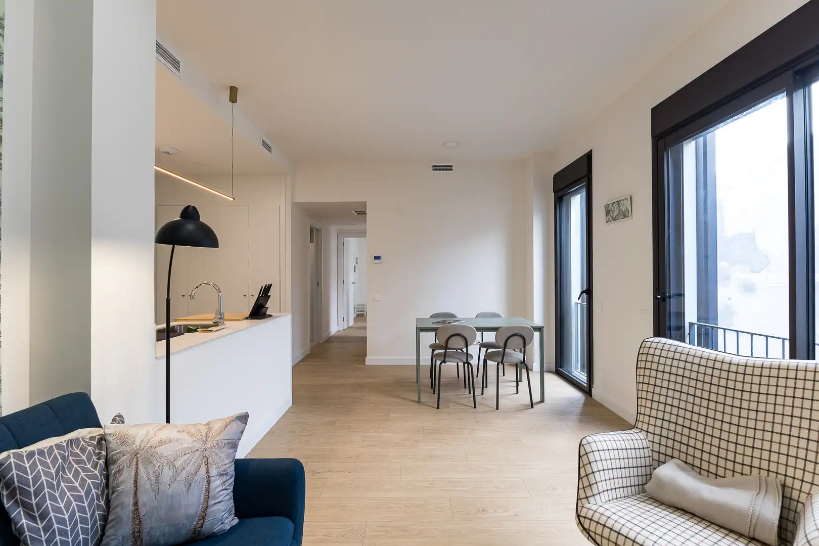 Living room of Apartments for sale in Vilanova i la Geltrú  with Air Conditioner, Heating and Storage room