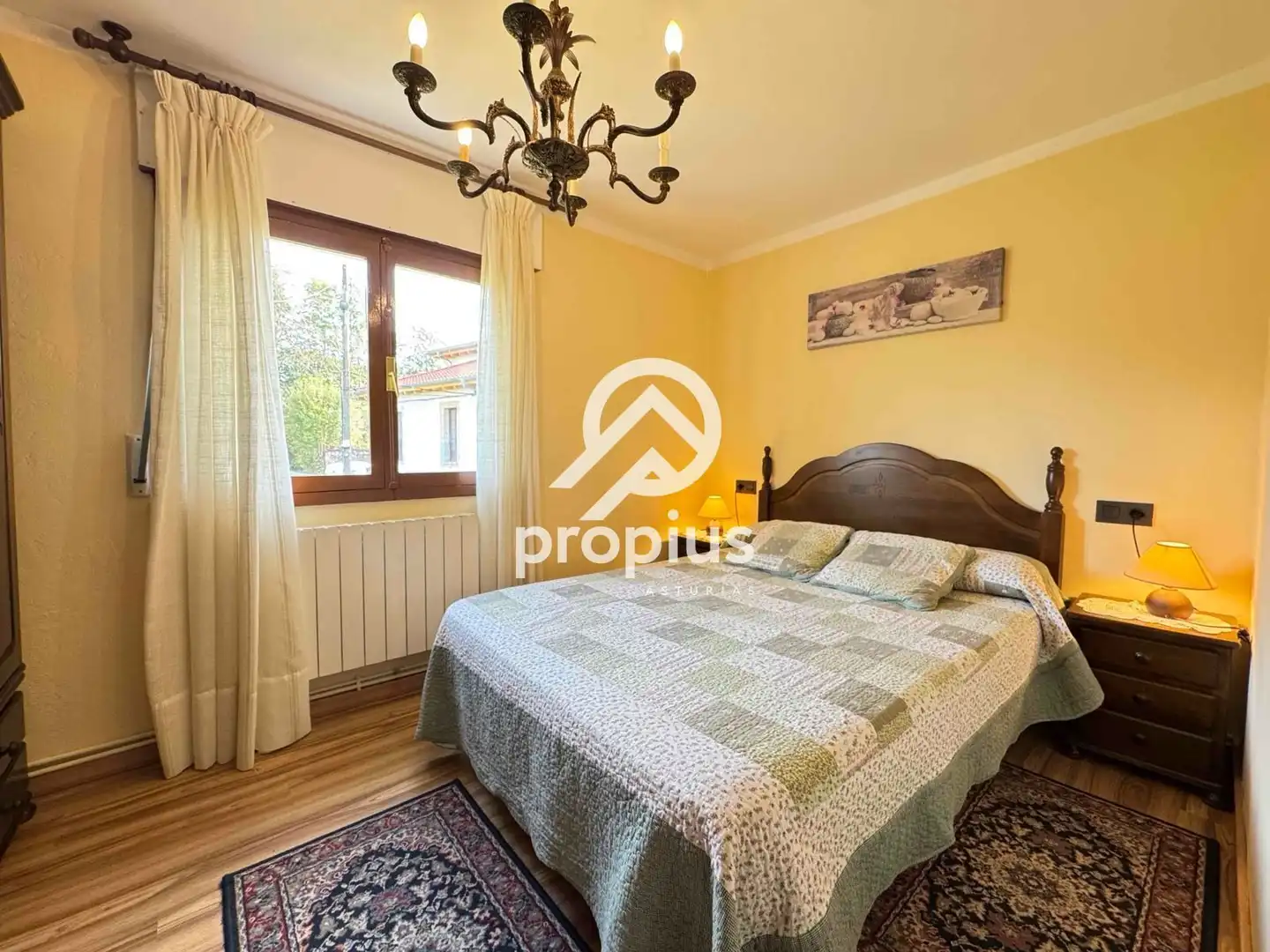 Habitación de Casa o chalet en venta en Parres con Calefacción, Jardín privado y Parquet