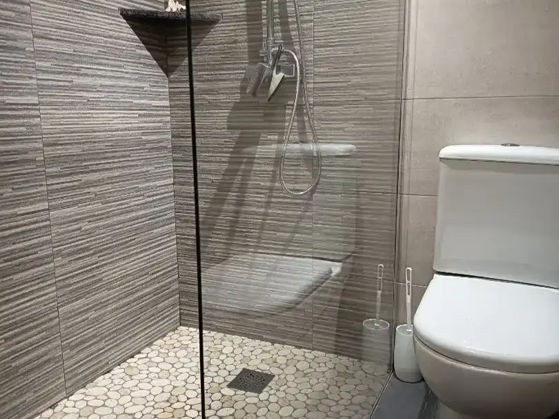 Bathroom of Flat for sale in Torrent  with Air Conditioner and Balcony