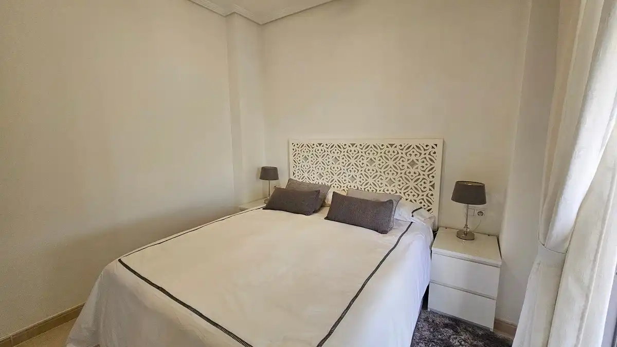 Dormitori de Apartament en venda en Elche / Elx amb Aire condicionat, Traster i Balcó