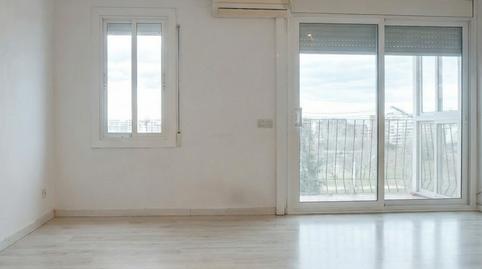 Foto 3 de Piso en venta en Besós, Sant Adrià de Besòs