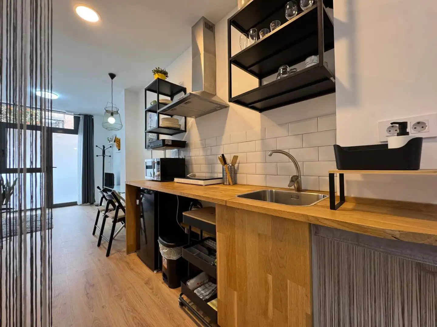 Küche von Geschaftsraum zur Miete in Valencia mit Klimaanlage, Möbliert und Internet