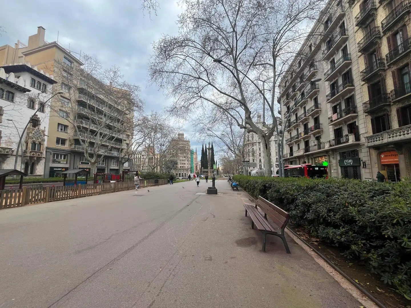 Vista exterior de Piso en venta en Barcelona