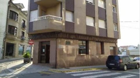 Venta Avenida Castelao- Illa de Arousa local comercial.