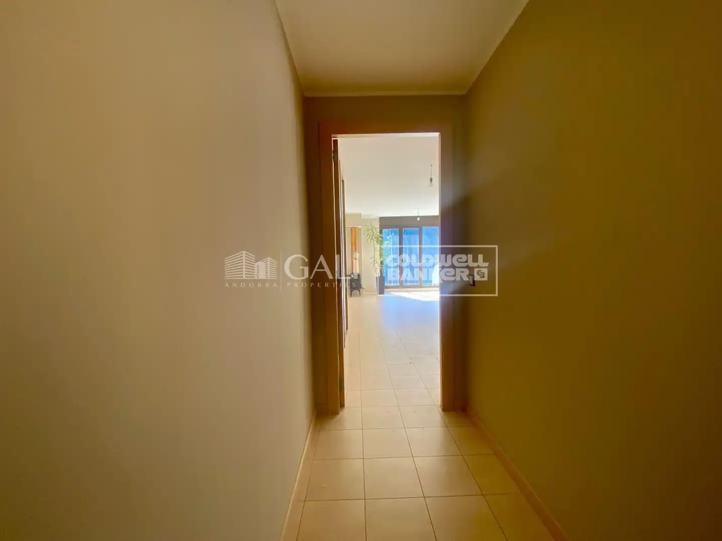 Planta baja de alquiler en Canillo con Calefacción, Terraza y Trastero