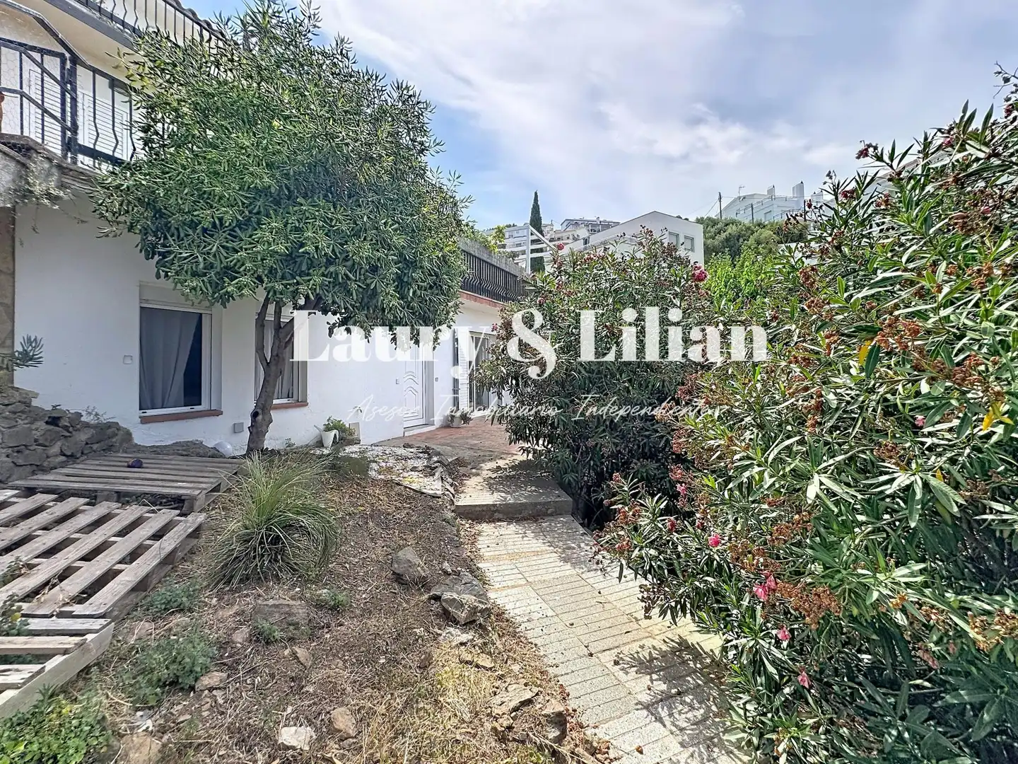 Vista exterior de Apartament en venda en Llançà amb Aire condicionat, Calefacció i Terrassa